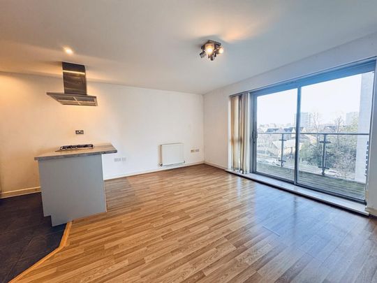 1 bedroom flat to rent - Photo 1