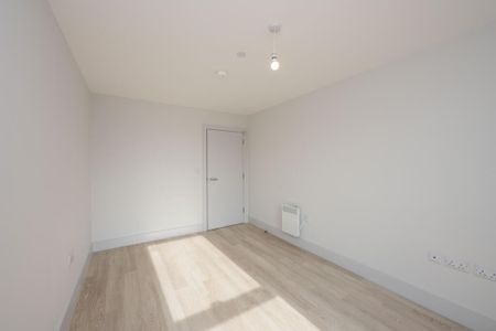 3 bedroom apartment to rent - Photo 4