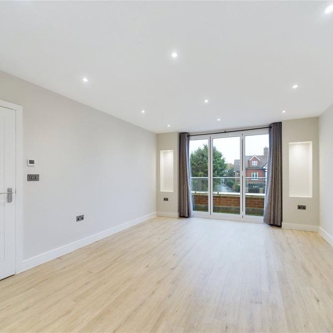 2 bedroom apartment to rent - Photo 1