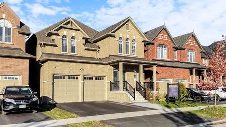 For Lease - 76 Auckland Drive, Whitby, Ontario - Photo 5