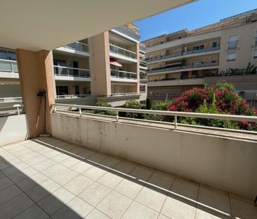 Appartement À Louer - Photo 2