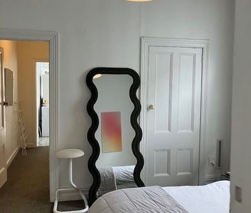 Ponsonby Charmer - Photo 3