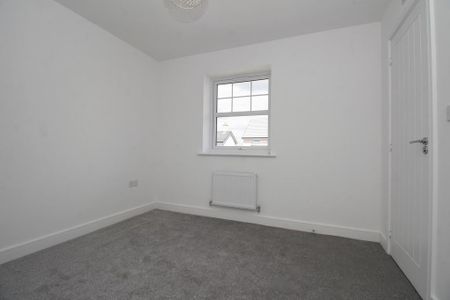 3 bedroom detached house to rent - Photo 3