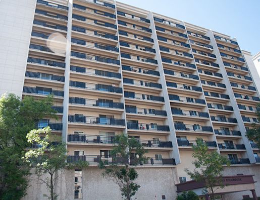 Riverview Towers | 240 Stradbrook Avenue, Winnipeg - Photo 1