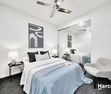 Stylish Two Bedroom Apartment - Photo 6