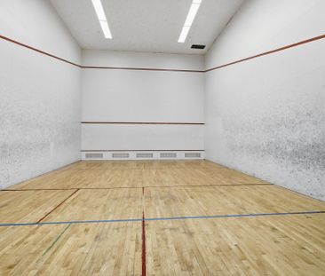 For Lease - 20 Harding Boulevard Unit# 402, Richmond Hill, Ontario - Photo 2