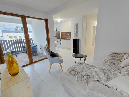 Location Appartement 2 pièces 43m² LYON 7ème - Photo 3