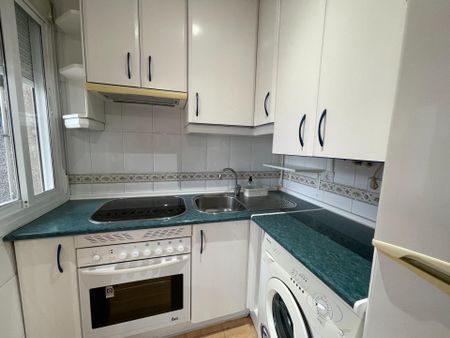 Ático Dúplex en 3ª Planta junto a Centro Comercial Plaza Río 2 – Listo para entrar a vivir - Photo 4