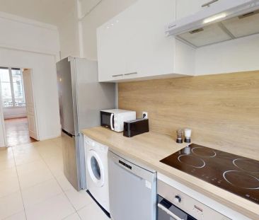 155 Rue du Faubourg Saint-Denis 155, Paris - Photo 3