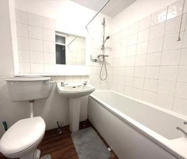 1 bedroom Flat - Woburn Close, Stevenage - Photo 1