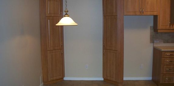 4 1/2 à louer Sherbrooke Ouest. Chauffage et eau chaude incluse. Wifi inclus. - Photo 2