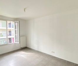 Location Appartement 2 pièces 38m² BRIGNOLES 83170 - Photo 4