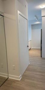 Brand-New 1-Bed, 1-Bath by Square One (Parkside) - Photo 4