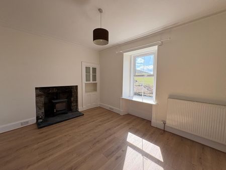 3 bedroom detached house to rent - Photo 2