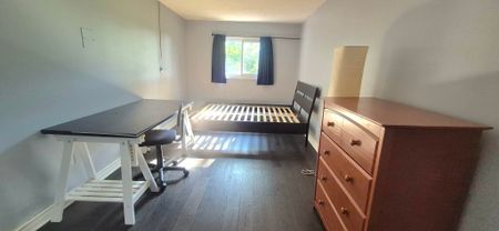 For Lease - 1452 Creditwoodlands Court Unit# Room, Mississauga, Ontario - Photo 2