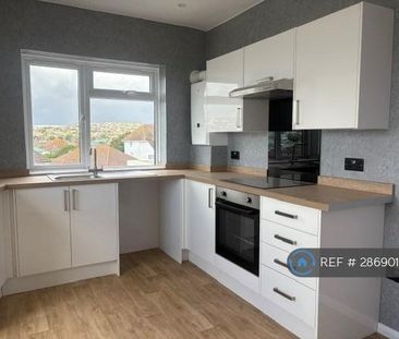 3 bedroom flat to rent - Photo 2