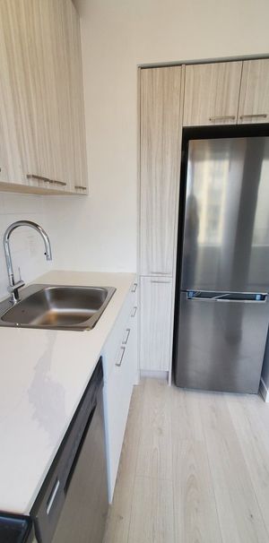 The White House - Photo 1