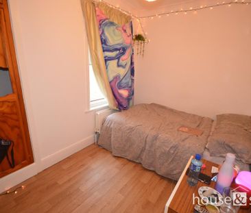 4 bedroom detached house to rent - Photo 5