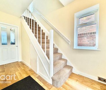 3 bedroom semi-detached house to rent - Photo 5