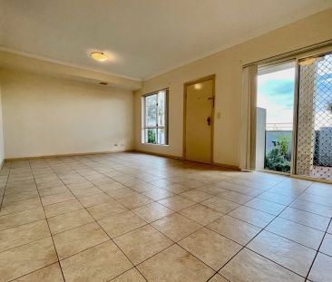 Renovated 3 Bedroom Townhouse with Scenic District Views - Photo 1