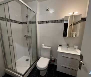 Location Appartement 1 pièce 22m² COURBEVOIE 92400 - Photo 2