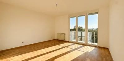 Erstbezug nach Sanierung | Familienwohnung mit Grünblick - Photo 2