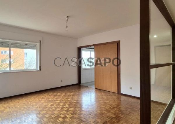 Apartamento T3 para alugar na Amadora