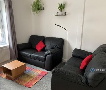 5 bedroom detached house to rent - Photo 1