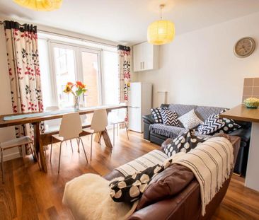 6 bedroom house to rent - Photo 2