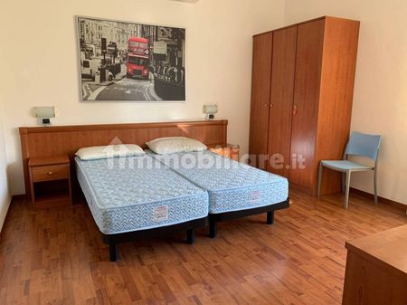 Appartamento viale Giacomo Leopardi, Centro, Camerino - Photo 2