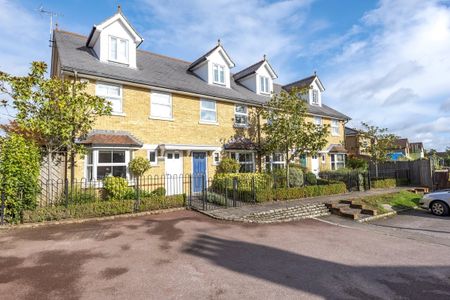 3 bedroom terraced house to rent - Photo 3