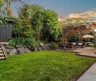 Large Family Home In Manly - Photo 5