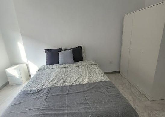 Carrer de Sant Lluís Bertran, Torrent, Valencian Community 46900