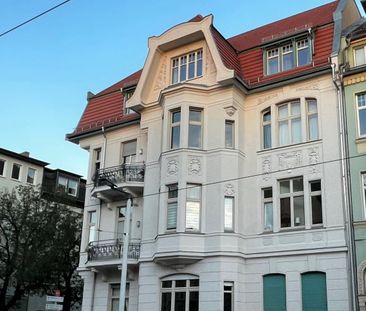 Charmante 3-Zimmer-Wohnung in Cottbus: Historisches Flair in moderner Sanierung - Foto 3