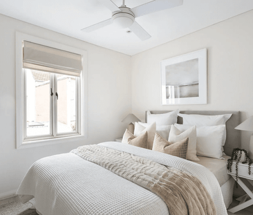 Stylish Indoor-Outdoor Living in Prime Location - Photo 4