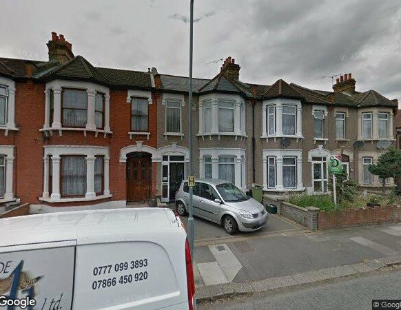 Room in a Shared House, Cobham Road, IG3 - Photo 1