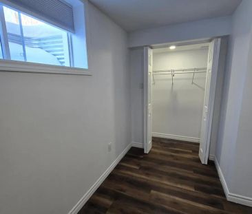 511- B PARADE DRIVE - Photo 1