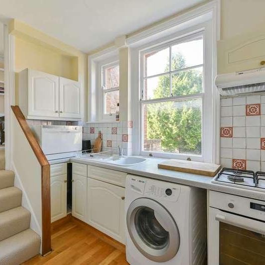 Ravenslea Road, Balham, SW12 - Photo 1