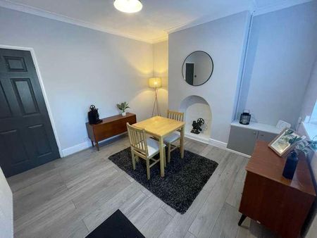 Kirkby Street - Bed, Bath, LN5 - Photo 4