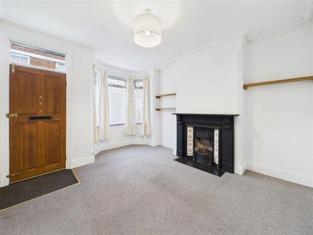 3 bedroom End of terrace house to rent - Photo 2