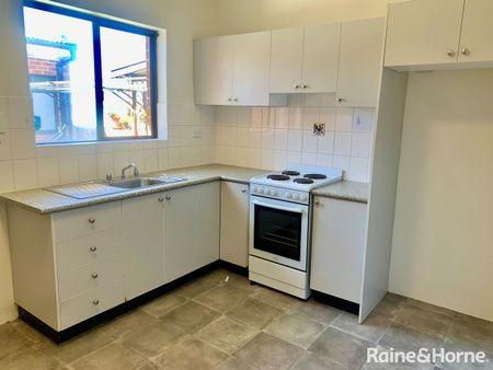 Two Bedroom apartment || Convenient inner west location - Photo 2