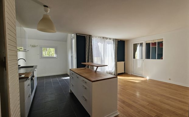 Location Appartement 4 pièces 77m² EVRY 91000 - Photo 1