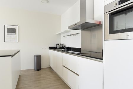 Te huur: Appartement Wilhelminakade in Rotterdam - Photo 2