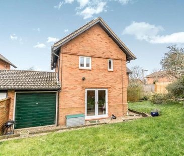 3 bedroom house to rent Rushton Court, Great Holm, Milton Keynes, B... - Photo 3