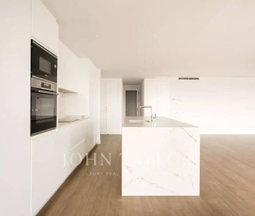 Luxury penthouse for rent in Alcobendas, Autonomous Region of Madrid - Photo 6