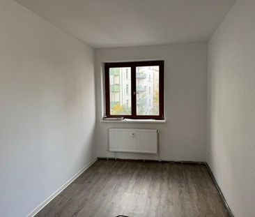 Auf gute Nachbarschaft: günstig geschnittene 2-Zi.-Wohnung - Foto 1