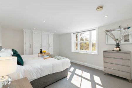 2 Bed, Apartment - Photo 5