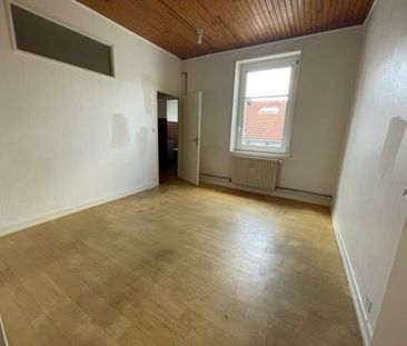 Location Appartement 3 pièces 105m² - Photo 2