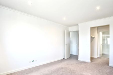 20 Beachwood Drive, - Photo 3