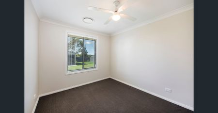 Large Modern Family Home! - Photo 4